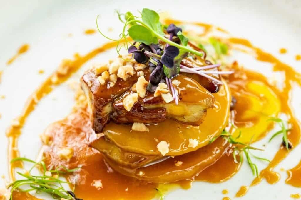 Изискана кухня и свежи съставки в Stable Fine Cuisine.